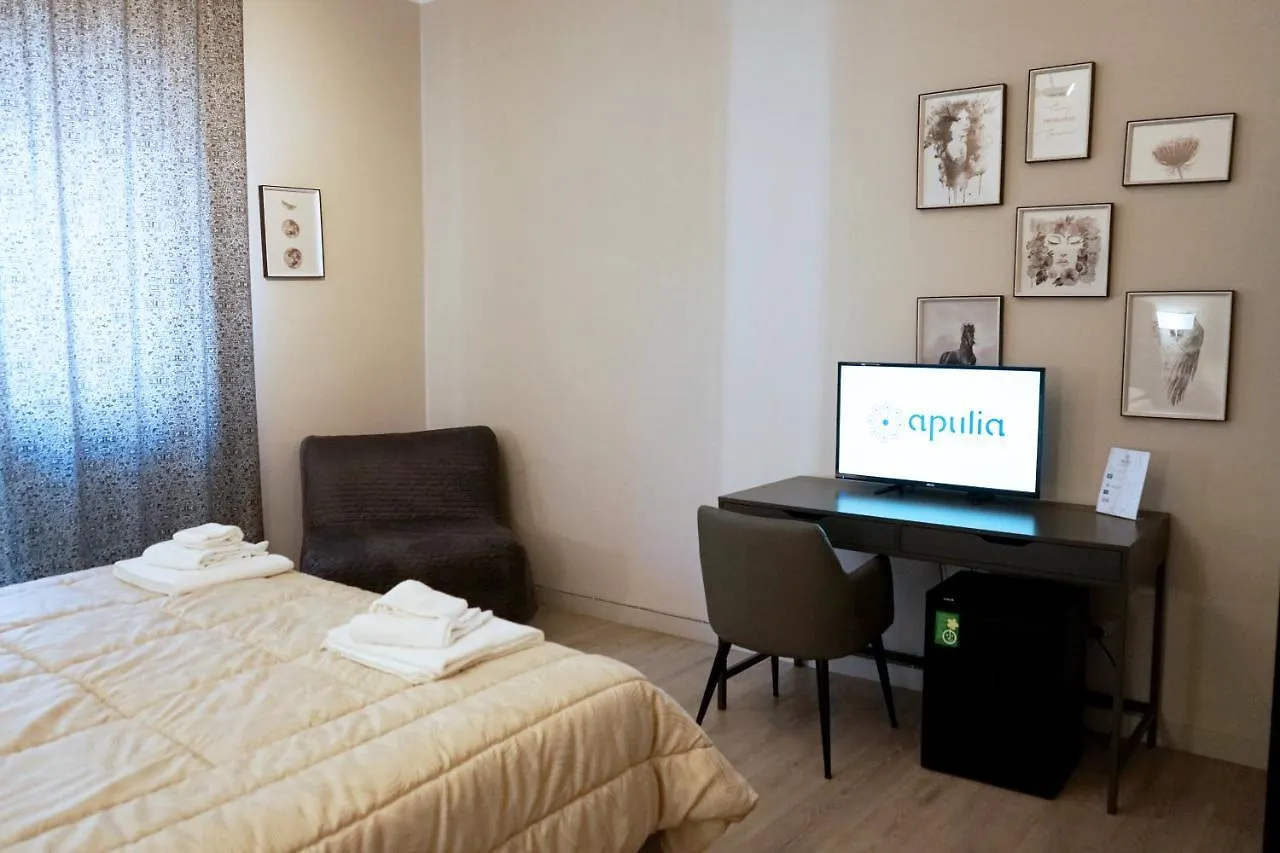 Re Di Smirne By Apulia Accommodation Bari 2*,  Italië